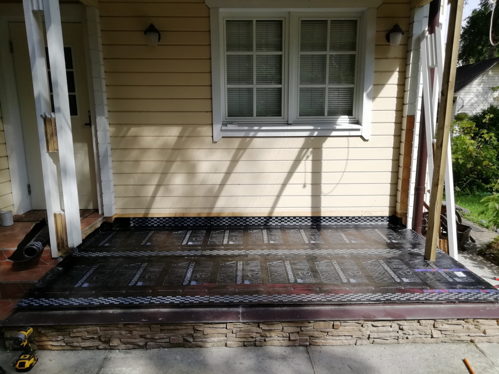 Небольшая реконструкция террасы с ограждениями, в Репино