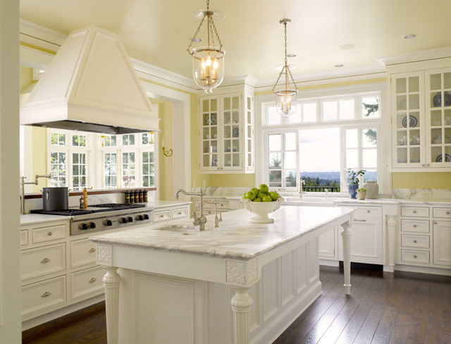 Conard Romano Architects traditional-kitchen