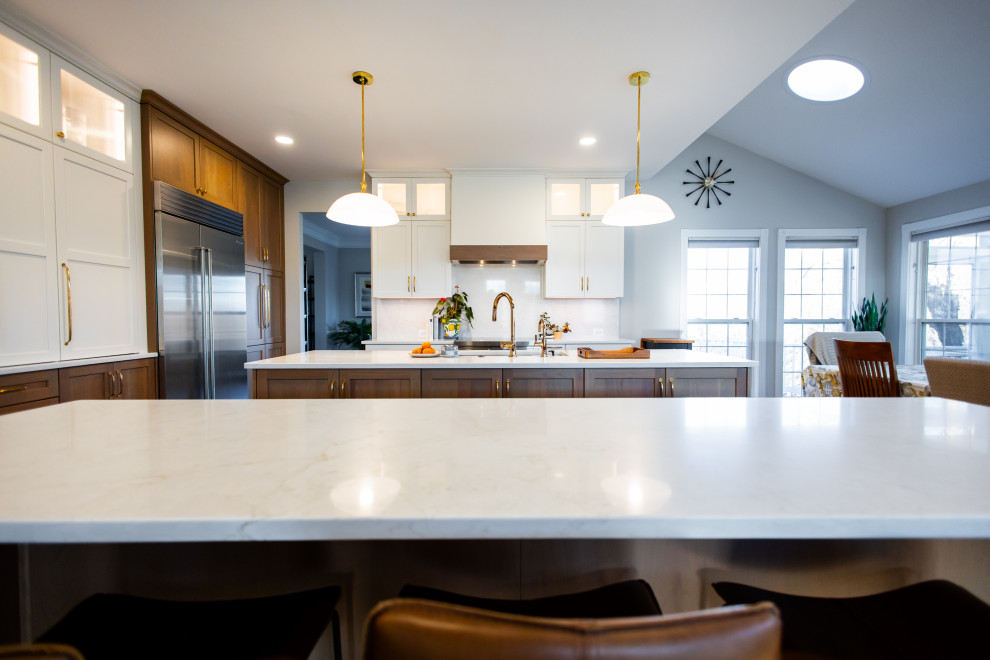 Example of a transitional home design design in Baltimore