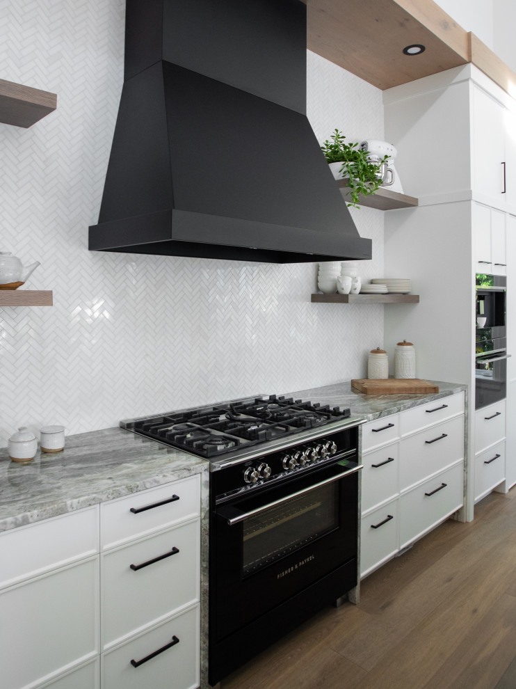Kitchen - transitional kitchen idea