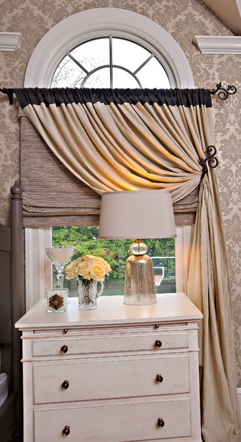 Windows transitional-bedroom