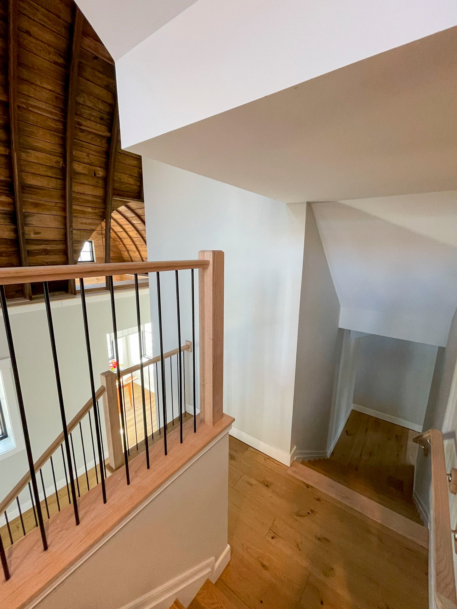 102_Straight-Freestanding Stairs/Landing in Barn Style Home, Leesburg VA 20175