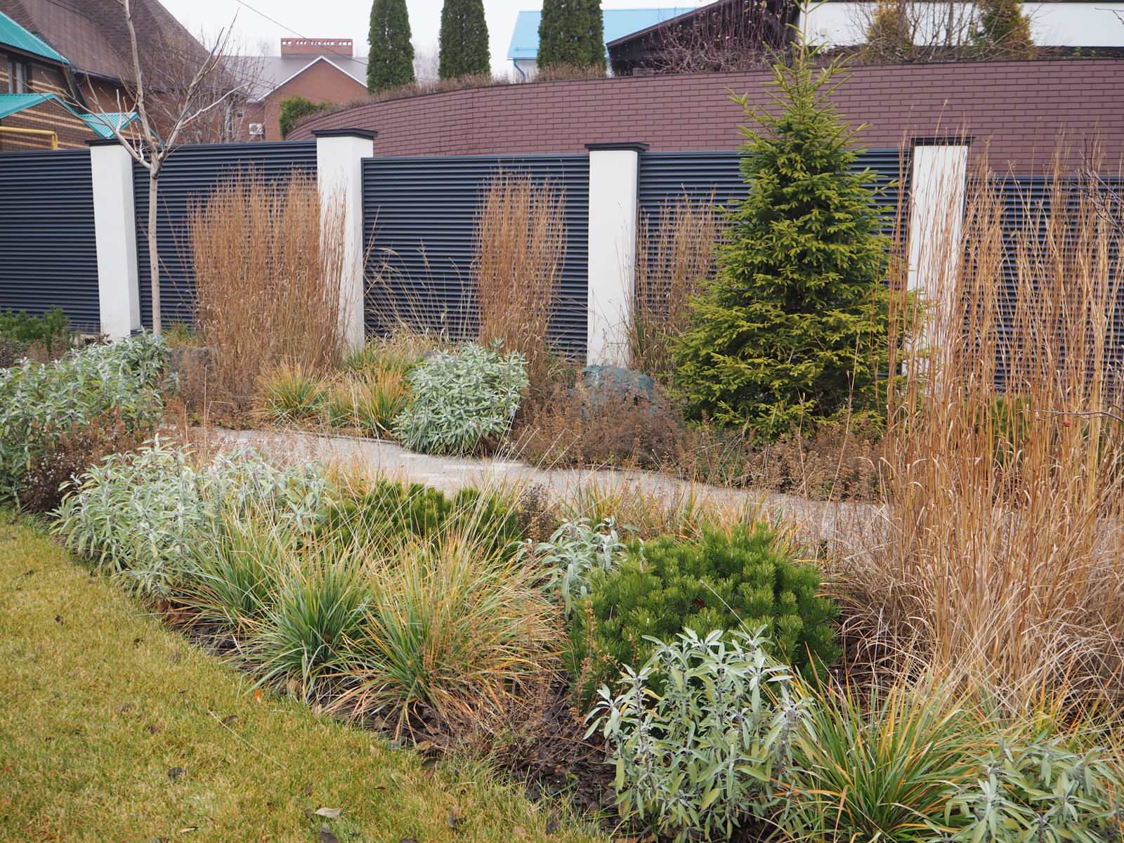 Сад с видом на Волгу