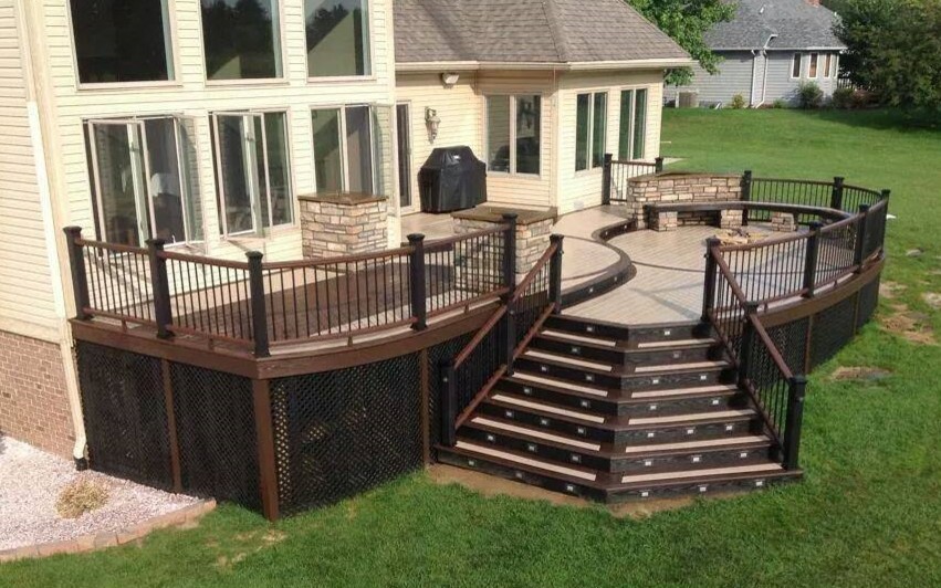 Photo of an expansive modern backyard deck in Other with no cover.