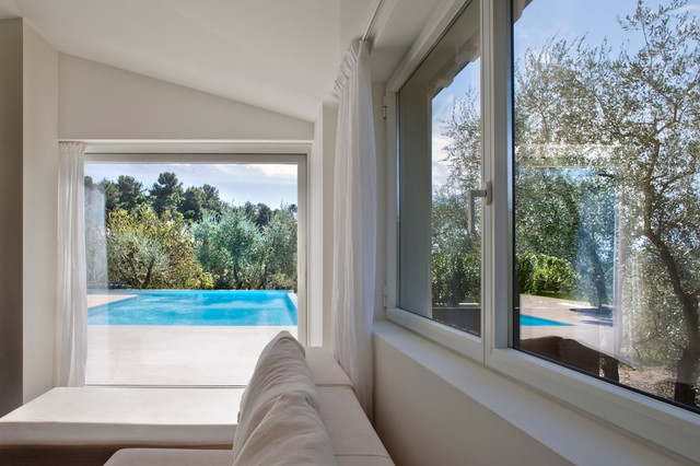 COUNTRY HOUSE country