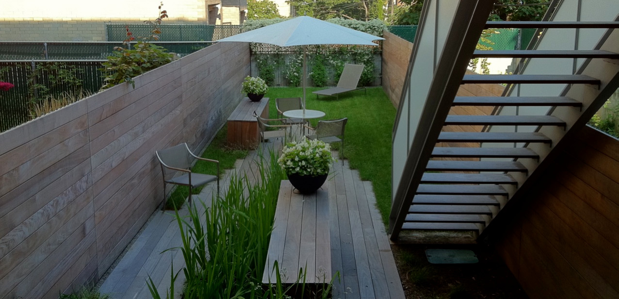 Narrow Townhouse Garden