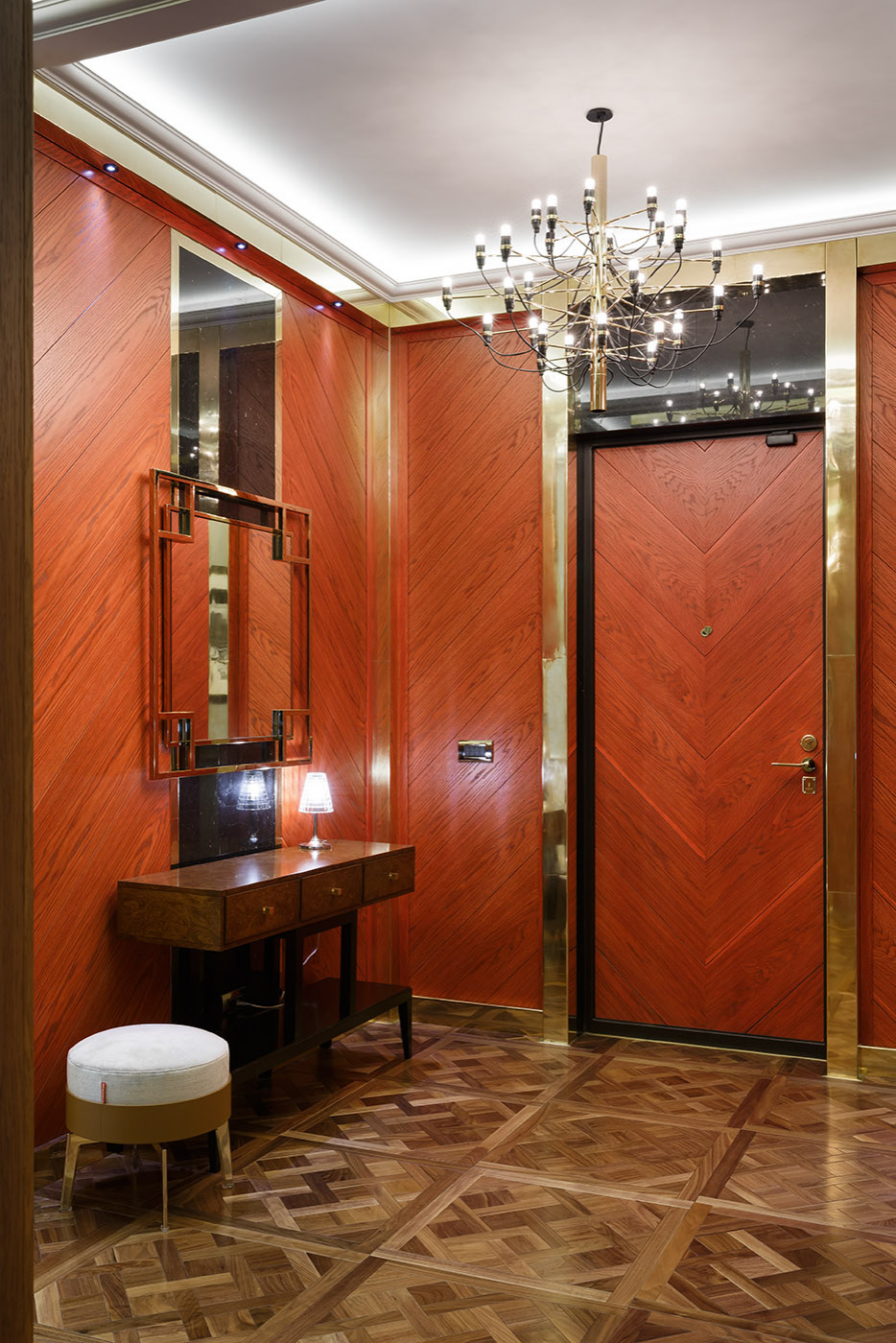 ПАРАДНЫЙ КВАРТАЛ