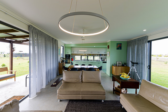 Parklands contemporary-living-room