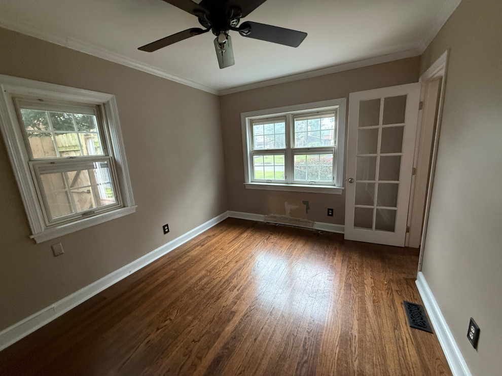 Inspiration for a transitional home design remodel in Wilmington