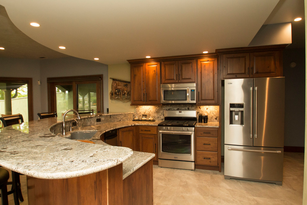 Kitchen - transitional kitchen idea