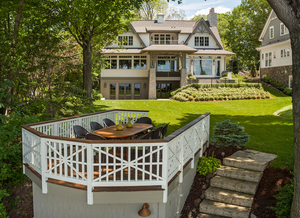 Inspiration for a farmhouse exterior home remodel in Minneapolis
