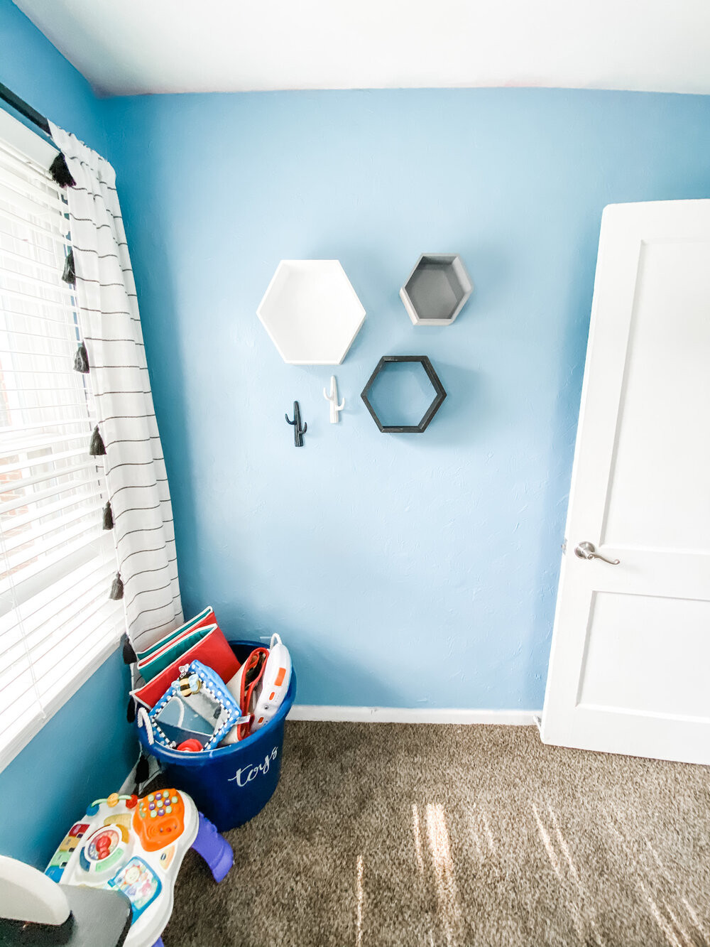 Hendrix's Aztec Mountain Nursery