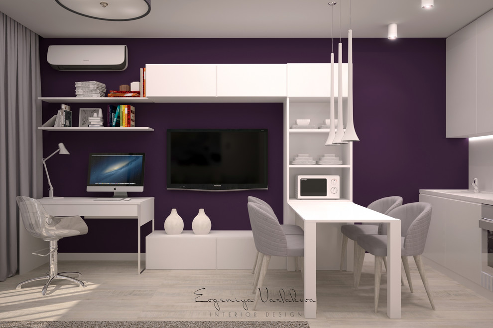 Фиолетовая студия