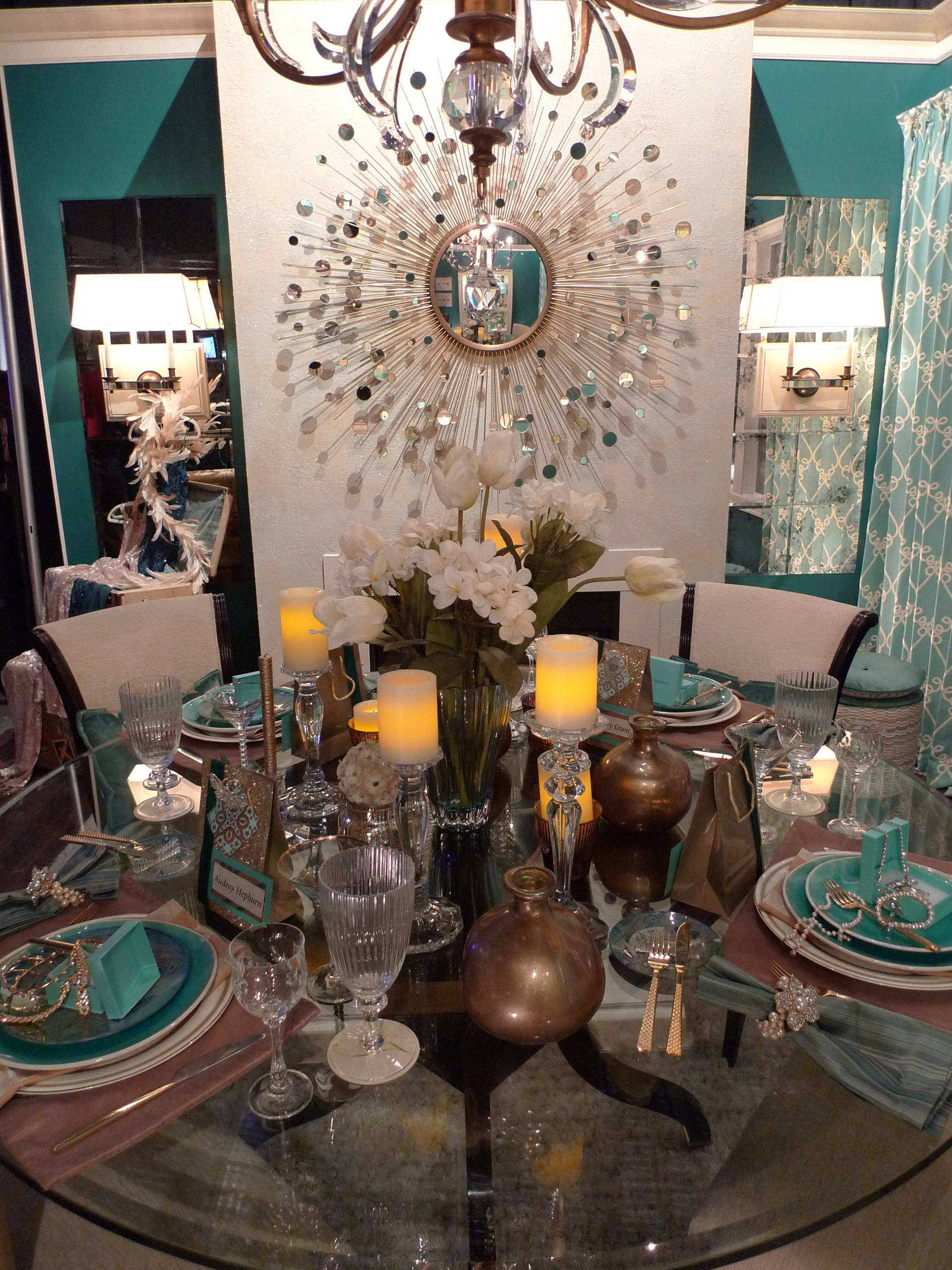 'Dinner at Tiffany's' Design Wins People's Choice Award