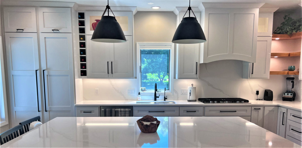 Kitchen - transitional kitchen idea