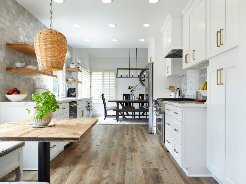 Inspiration for a coastal kitchen remodel in Los Angeles