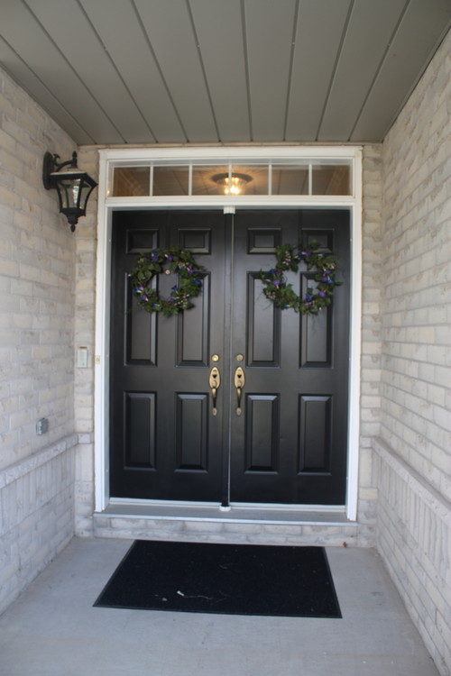 Changing my front doors. HELP! Double or Single Door?