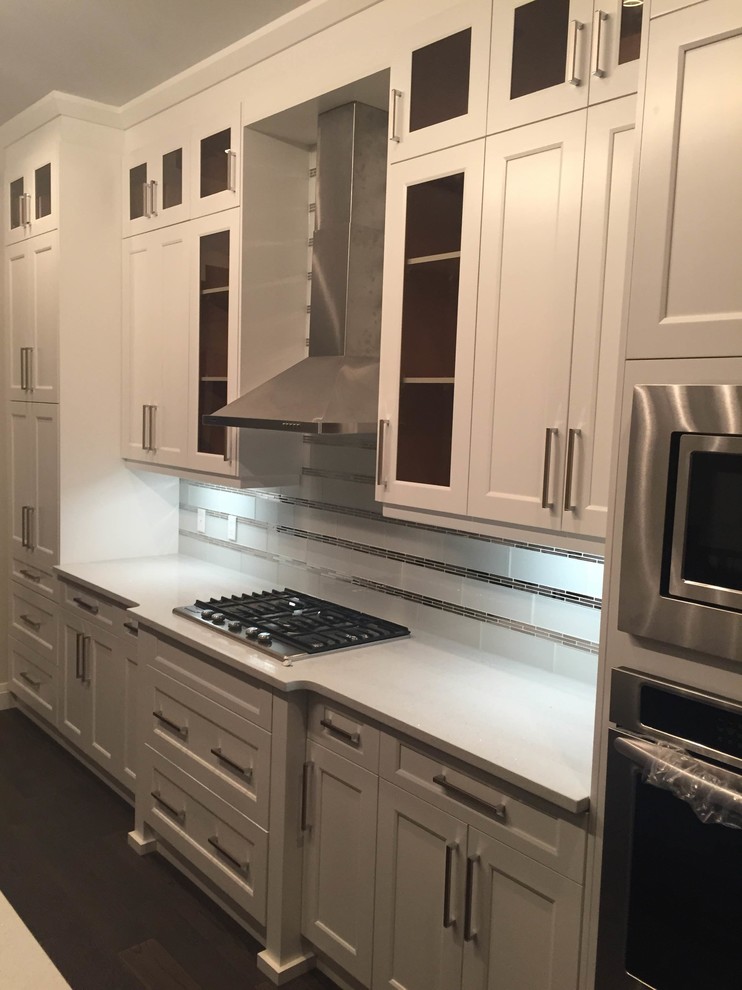 Transitional kitchen photo in Calgary