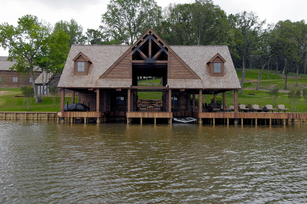This is an example of a country boathouse in Dallas.