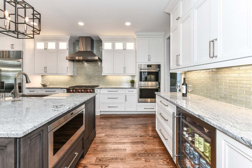 Transitional kitchen photo in DC Metro