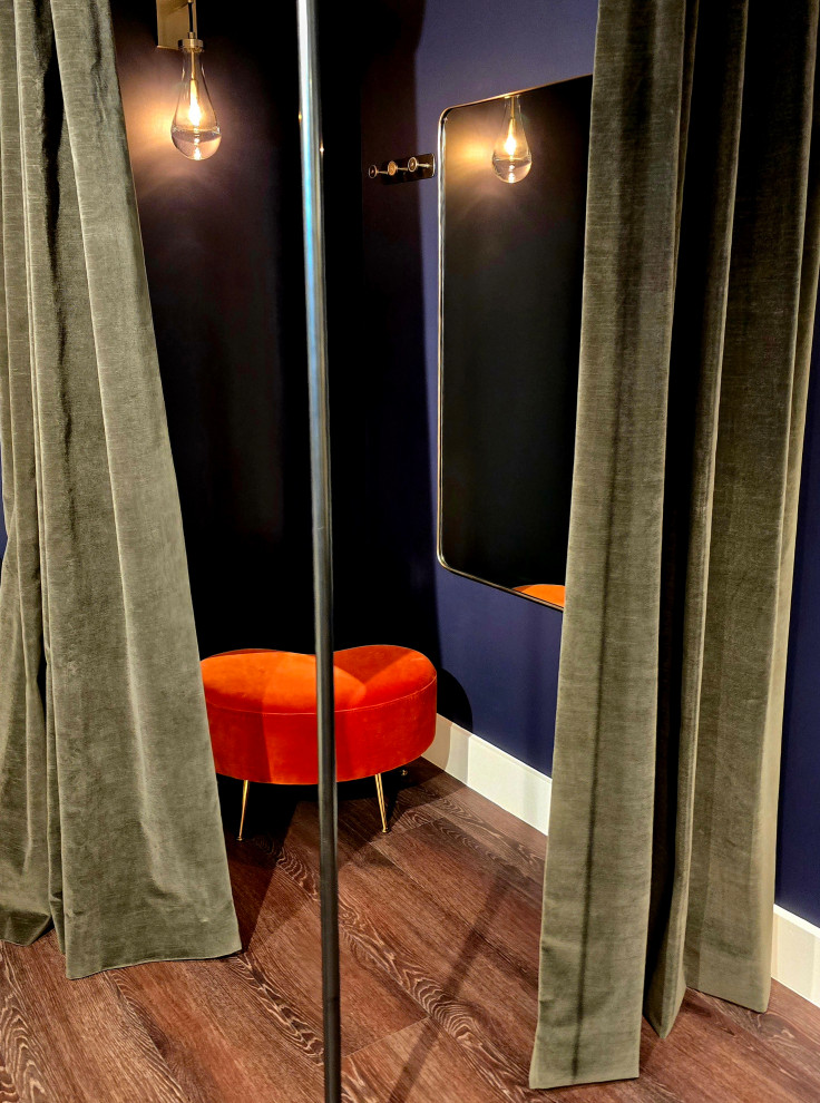 Couture brownstone boutique