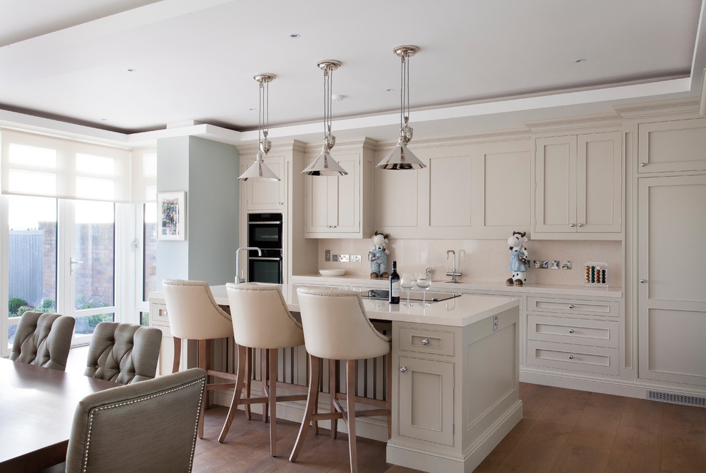 This is an example of a classic kitchen in Dublin.