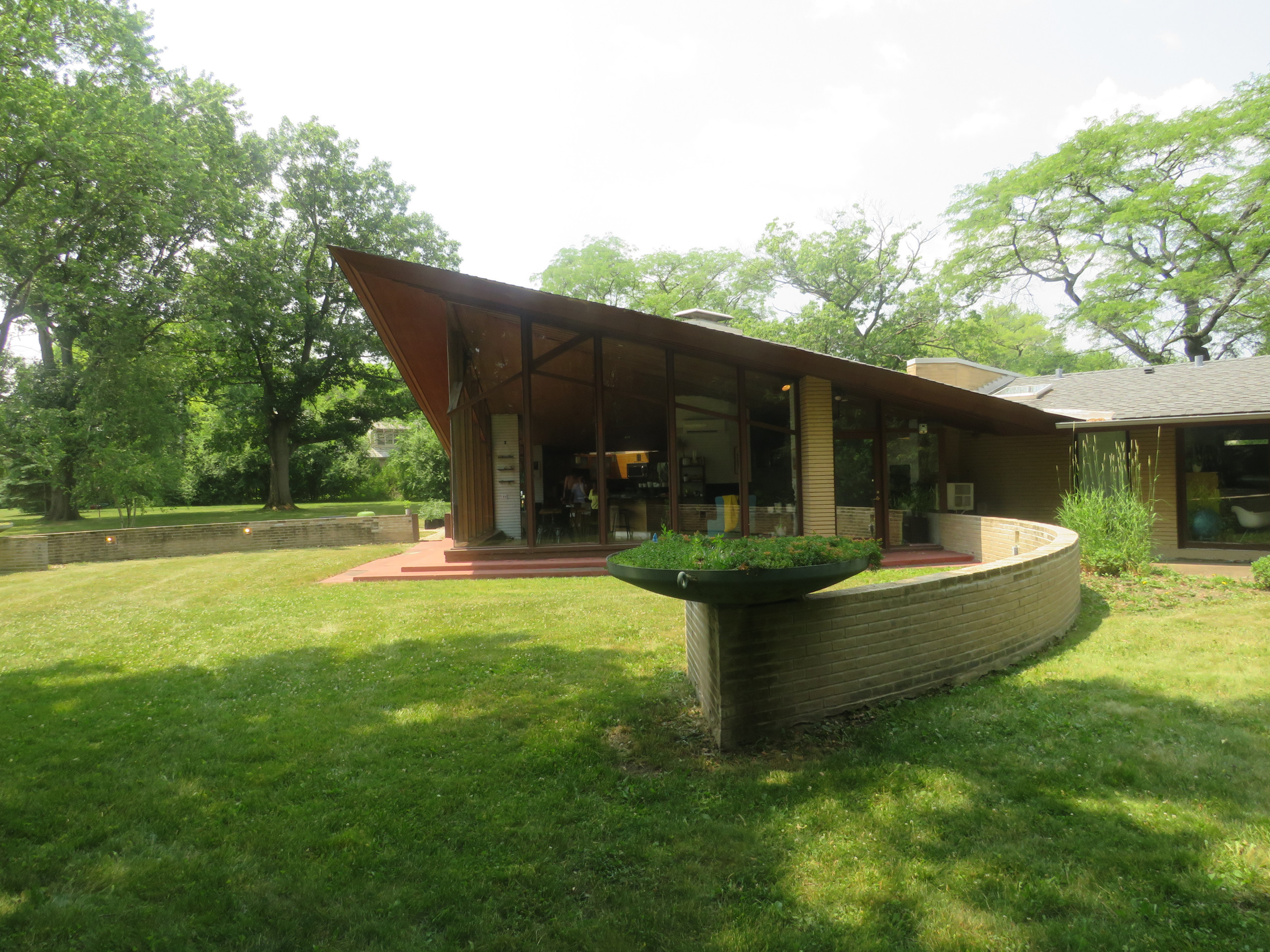 Mid-Century Modern Landscape Makeover - Inverness, IL