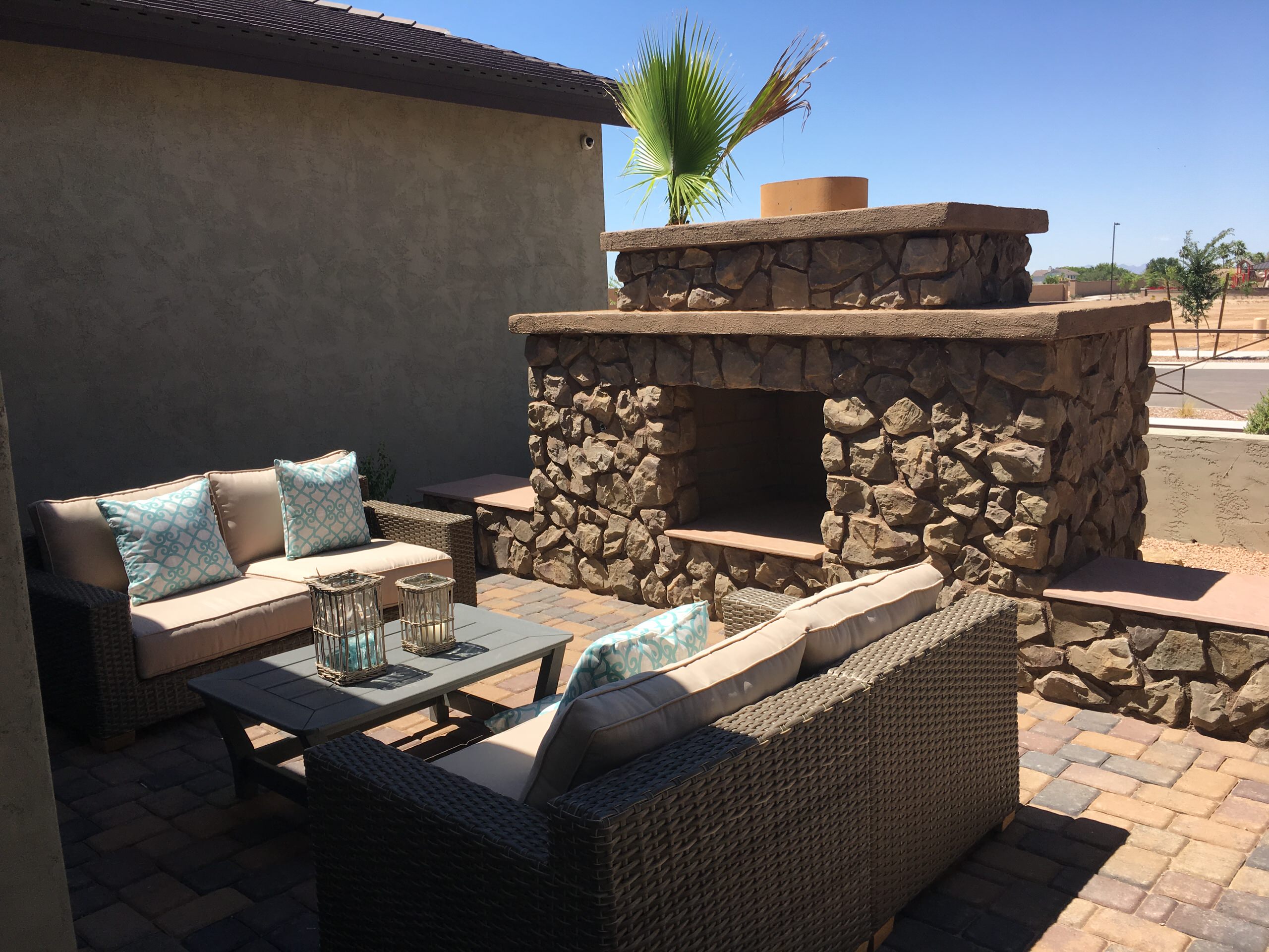 Outdoor Fireplaces & Firepits