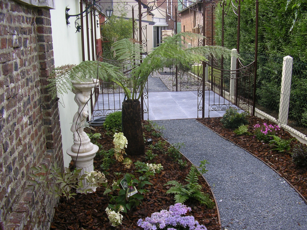 Aménagement d'une allée de jardin