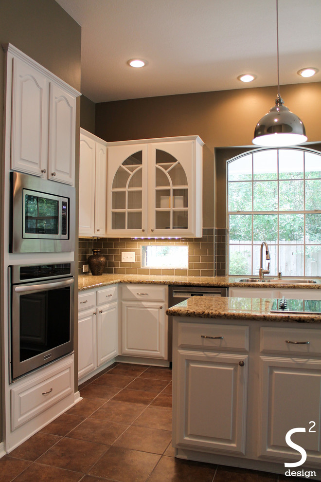 Pleasant Trace Kitchen - Transitional - Kitchen - Houston ...