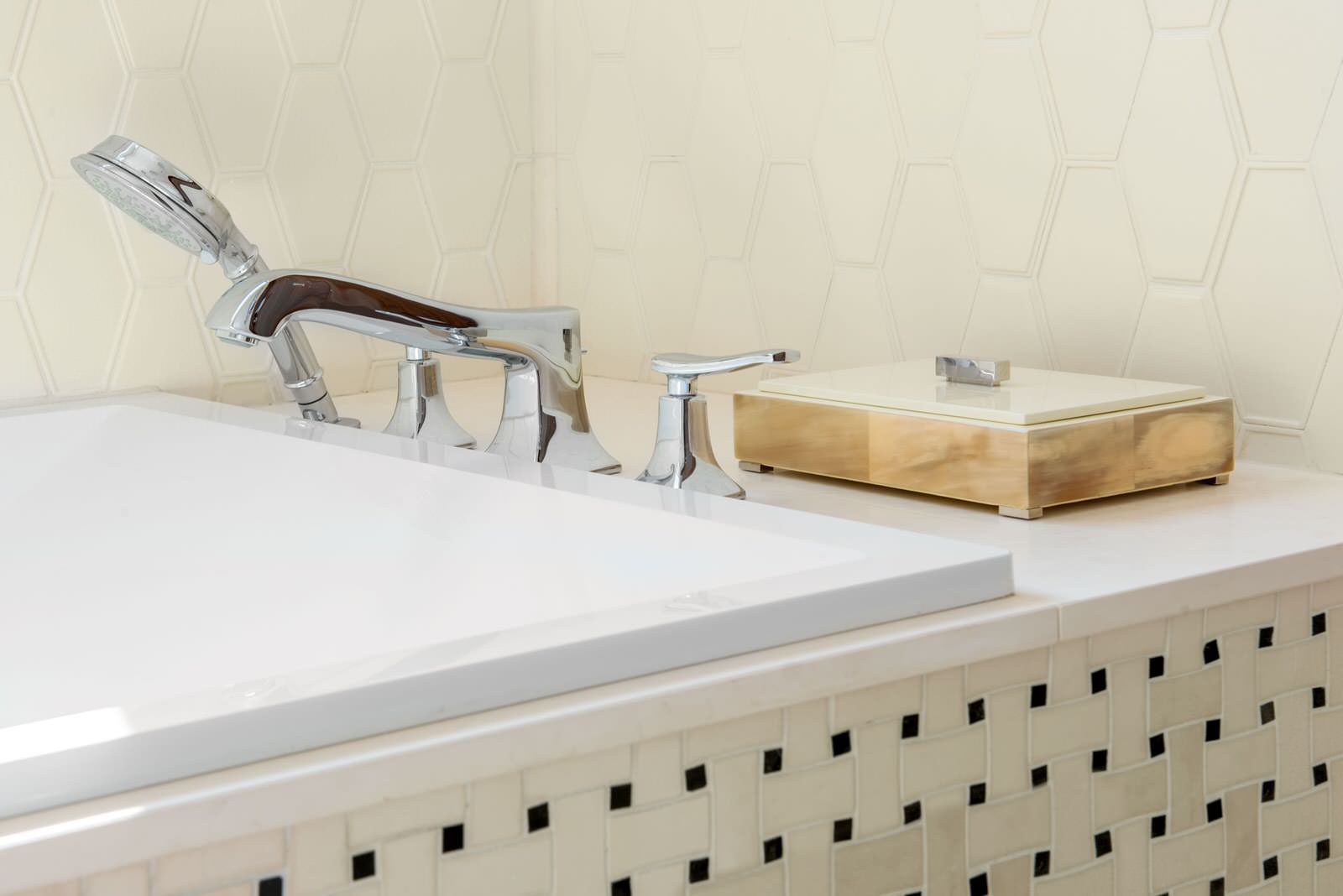 Квартира с террасой у моря