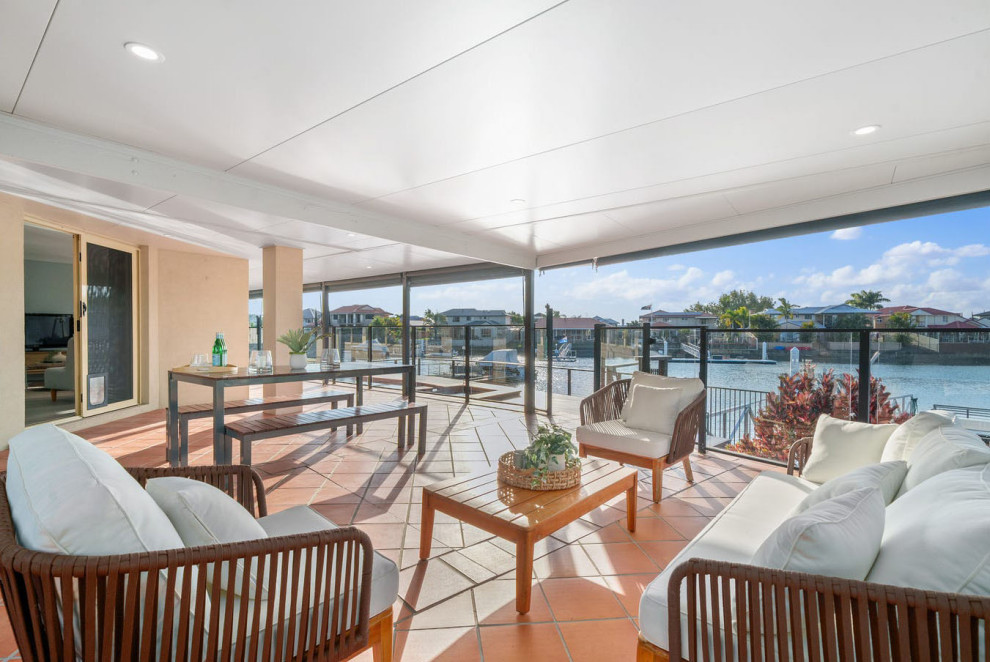 Inspiration for a contemporary patio in Brisbane.