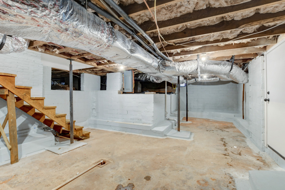 458 Shannon Residence