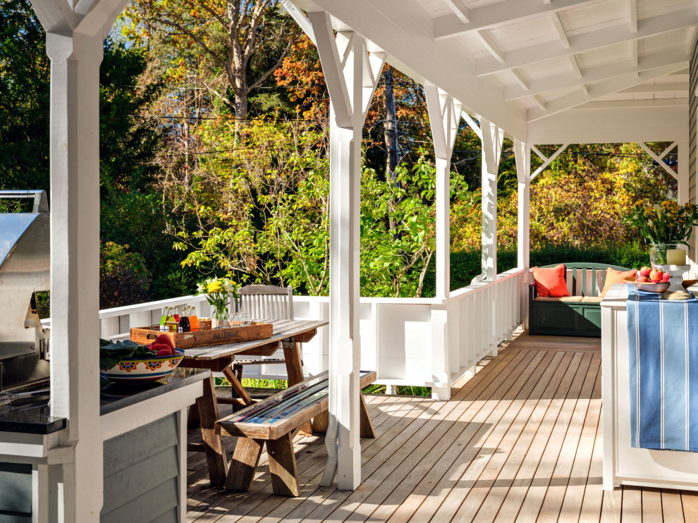 Example of a transitional deck design in Boston