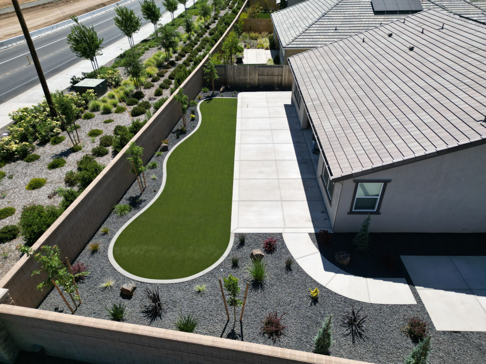 Roseville Backyard Turf and Concrete