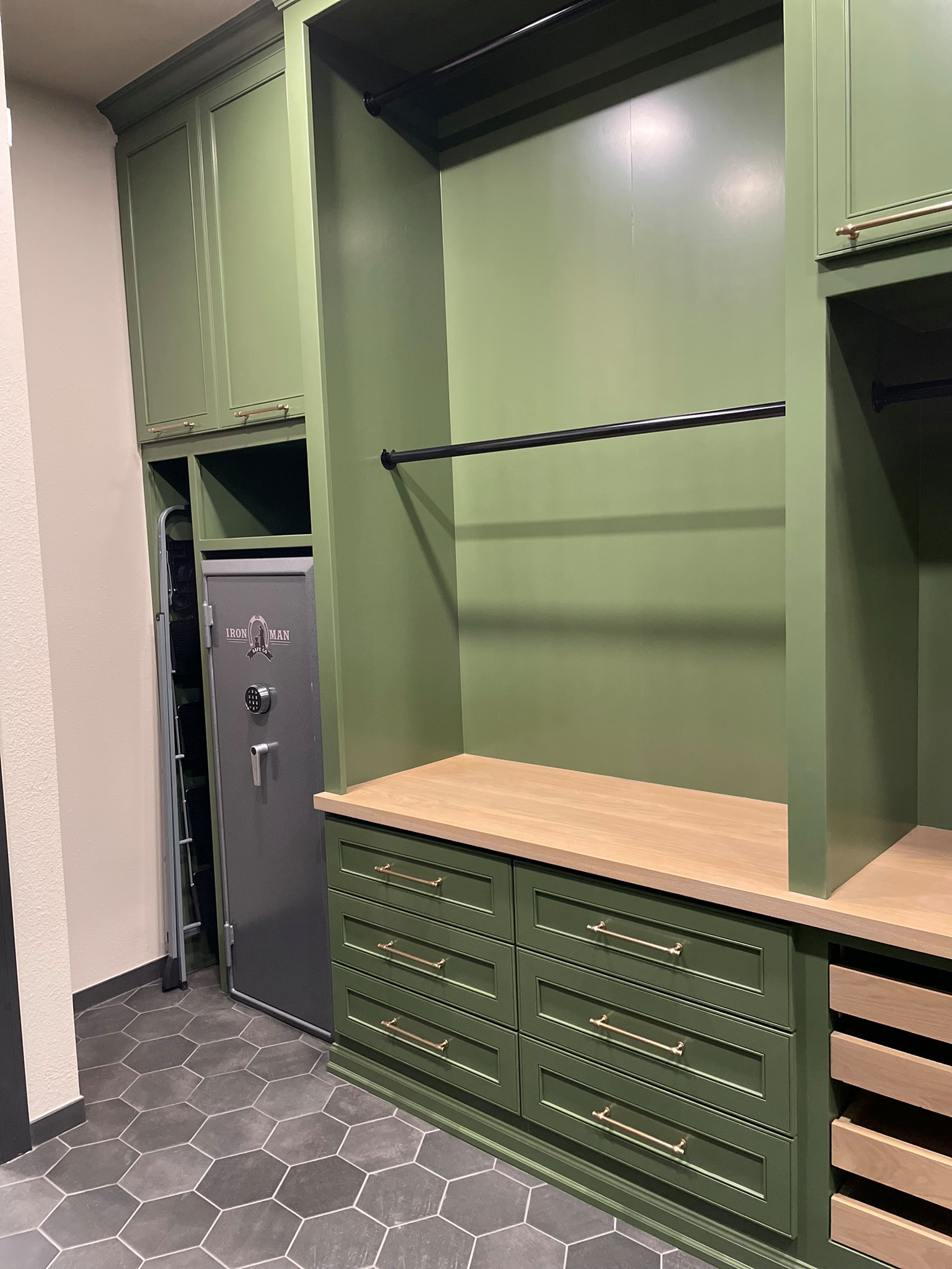 Hunter's Creek Primary Suite