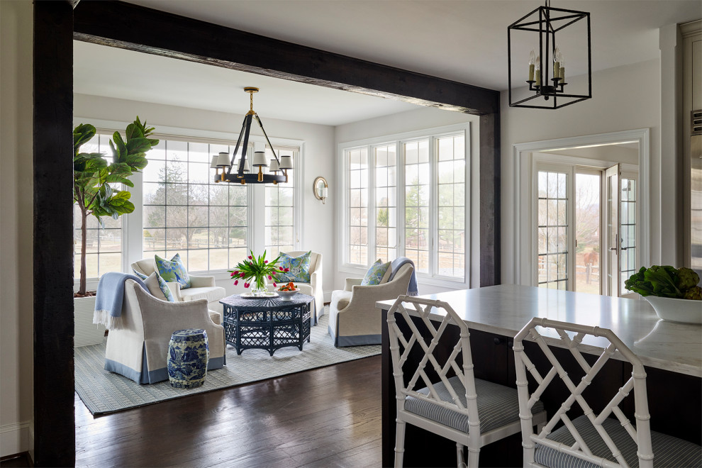 Example of a classic dining room design in Philadelphia