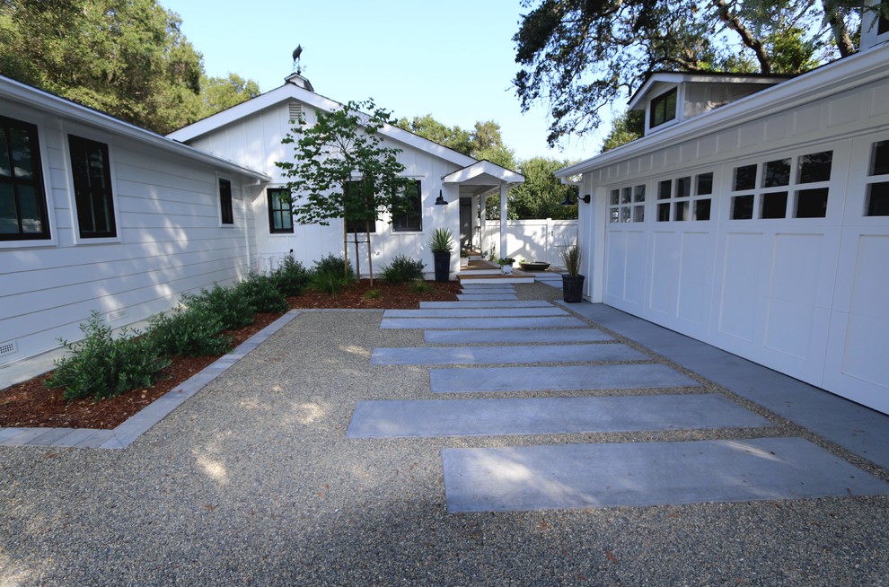 This is an example of a modern front yard driveway in San Francisco.