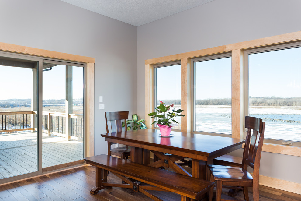 Dining room - transitional dining room idea