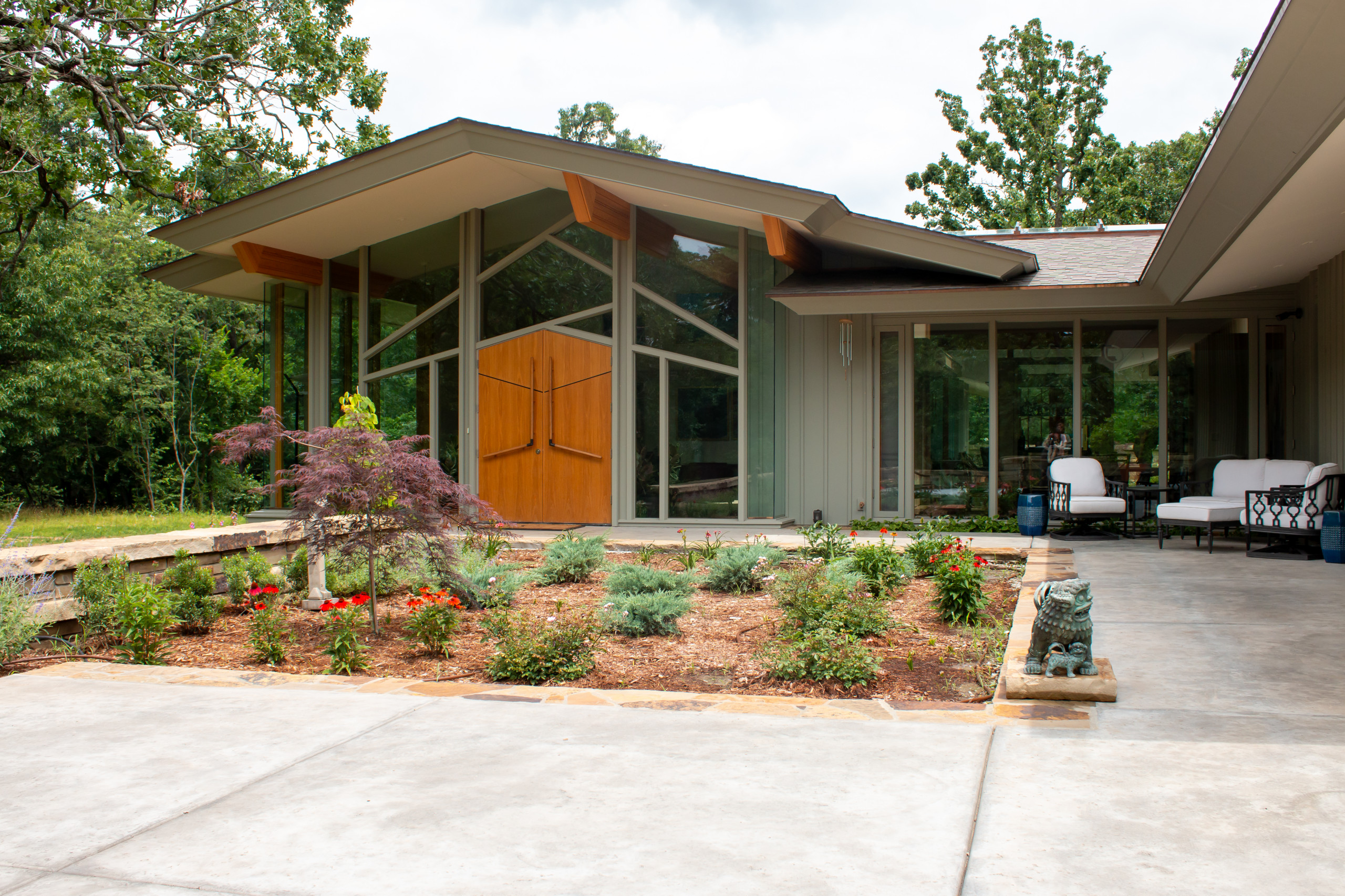 Frank Lloyd Wright Inspired Exterior (Corcoran)