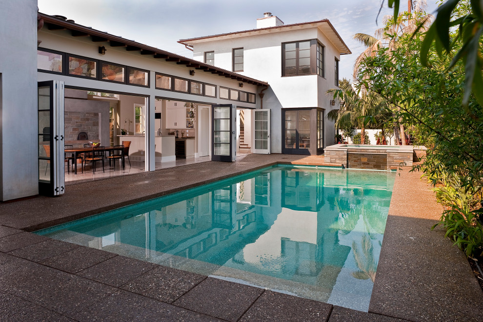 Photo of a large transitional pool in Portland.