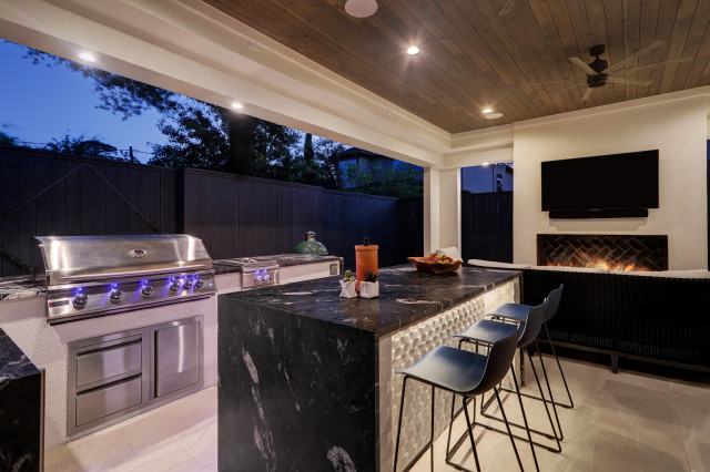 What to Know About Adding an Outdoor Bar or Counter