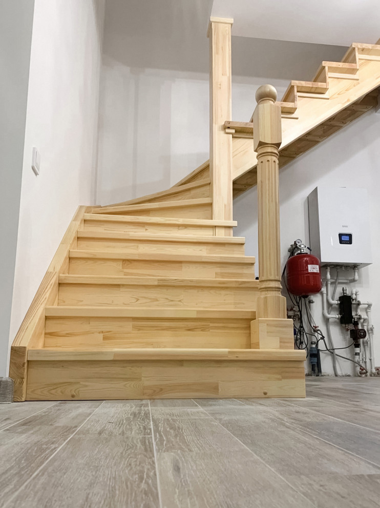 Лестница из сосны