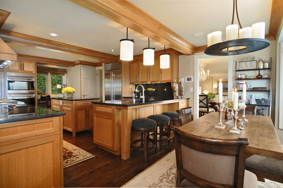 Design ideas for a traditional kitchen in Seattle with stainless steel appliances.
