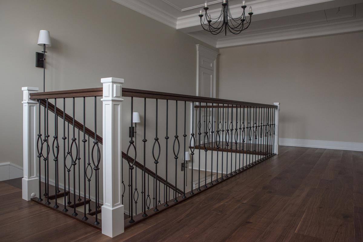 Столярные изделия в коттедж : лестницы, мебель, двери и тд.