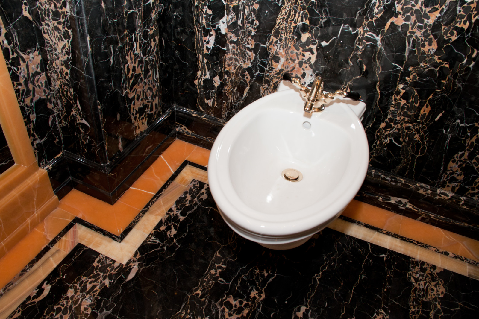 Квартира в жилом комплексе бизнес-класса