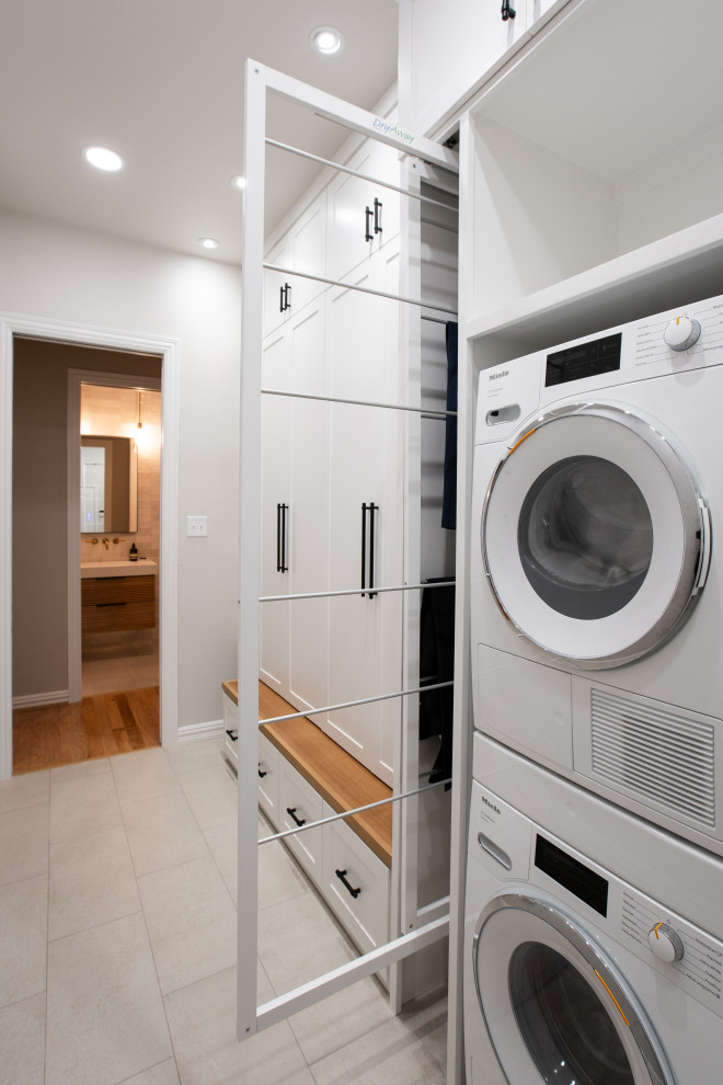 Black Alder | Guest Bath + Laundry