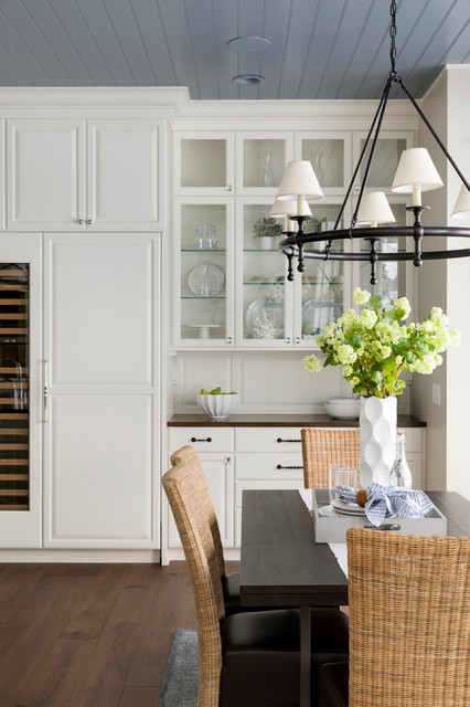 Transitional New Home Construction klassisch-kueche