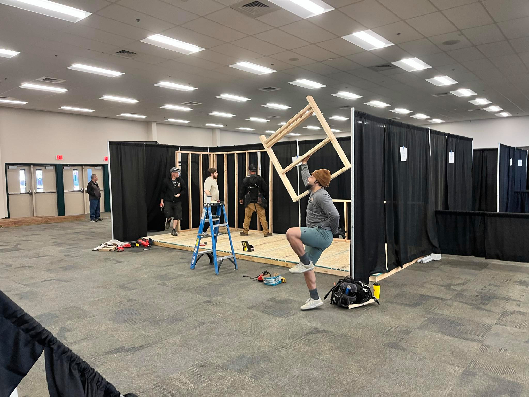 Setting Up Home And Garden Show