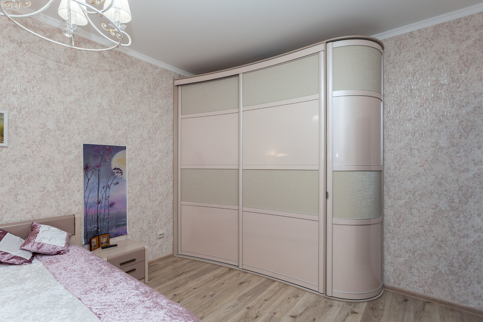 Шкаф купе с радиусными фасадами